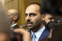 Eduardo Bolsonaro diz que, 'se esquerda radicalizar', resposta 'pode ser via um novo AI-5'