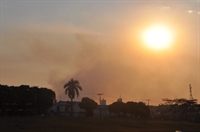 Na cidade, a população sentiu o tempo seco e foi possível observar as chamas dos incêndios (Foto: Gabriele Reginaldo/A Cidade)