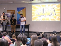 Para o encerramento do evento, foi realizada uma batalha de Slam (Foto: Divulgação/Unifev)