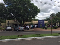 Um grande número de pessoas esteve no Velório Municipal ‘Aldo Zara’ de Votuporanga na manhã de ontem (Foto: A Cidade)