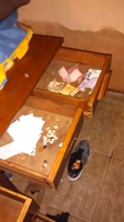 Drogas foram encontradas dentro de uma gaveta, em uma cômoda em um dos quartos da casa que foi alugada