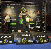 Votuporanguense é campeão mundial de levantamento de peso e bate recorde
